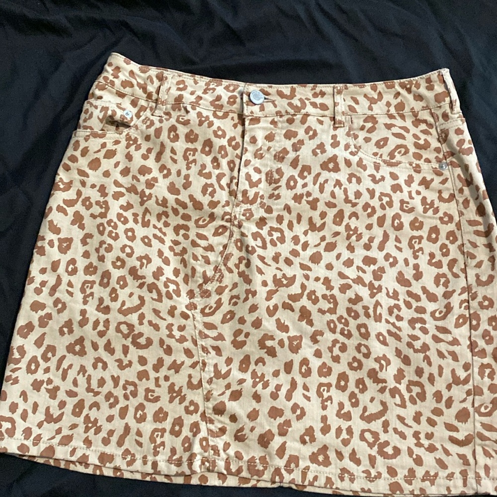 Forever 21 cheetah jean skirt for spring/summer